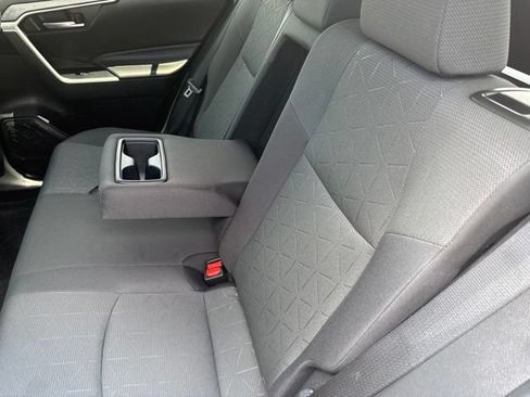 Used 2024 Toyota RAV4 XLE AWD/4WD image 21