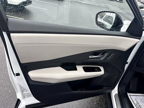 Certified 2025 Nissan Ariya AWD image 20