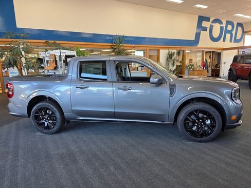 New 2025 Ford Maverick Lobo image 2