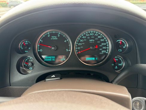 Used 2014 GMC Sierra 2500 Denali w/ Suspension Package, Off-Road image 24