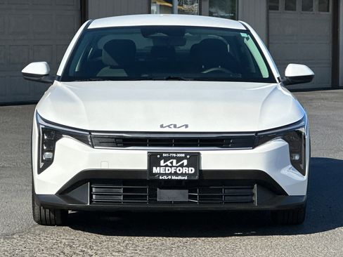 Used 2025 Kia K4 FWD image 10