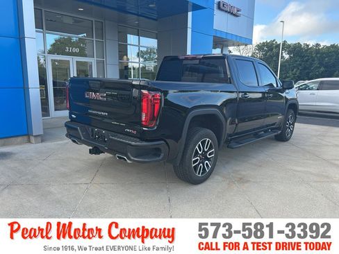 Used 2020 GMC Sierra 1500 AT4 w/ AT4 Premium Package image 4