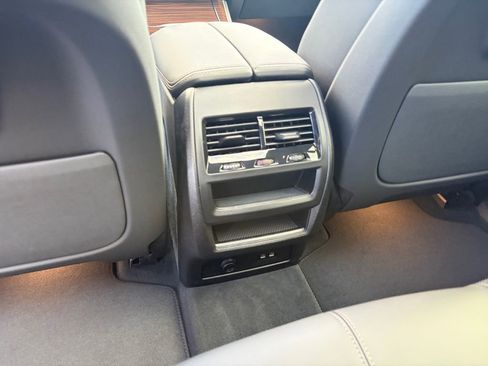 New 2026 BMW X5 xDrive50e image 24