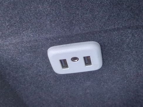 Used 2017 Cadillac XT5 Luxury w/ Driver Awareness Package image 31