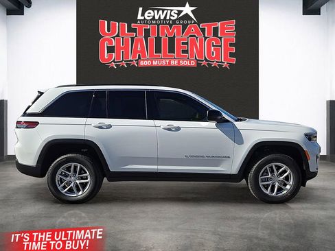 New 2025 Jeep Grand Cherokee 4WD image 5