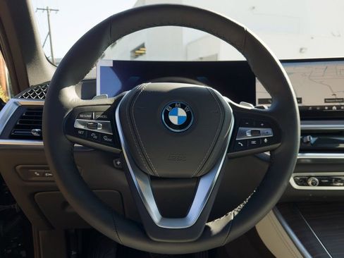 New 2026 BMW X5 xDrive50e w/ Executive Package image 11