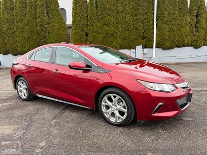 Used 2018 Chevrolet Volt Premier w/ Driver Confidence Package