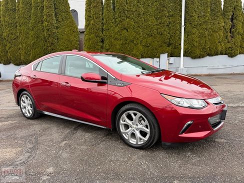 Used 2018 Chevrolet Volt Premier w/ Driver Confidence Package image 1