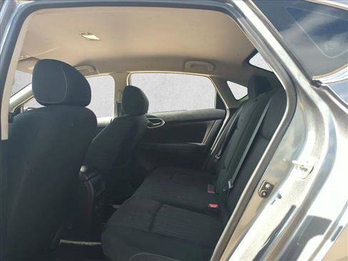 Used 2019 Nissan Sentra SV image 15