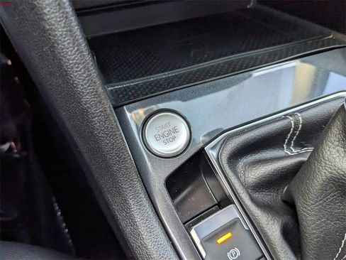 Certified 2023 Volkswagen Tiguan SE image 29