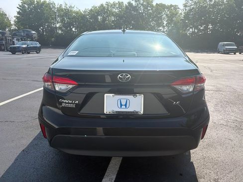 Used 2024 Toyota Corolla LE FWD image 4