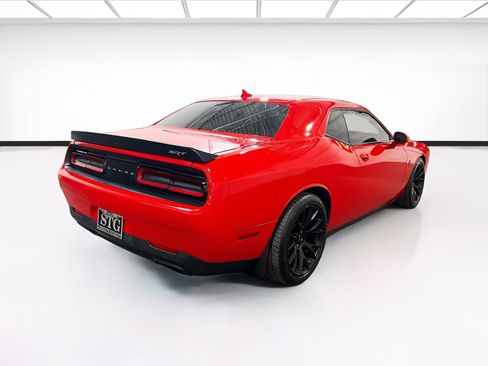 Used 2015 Dodge Challenger SRT Hellcat image 4