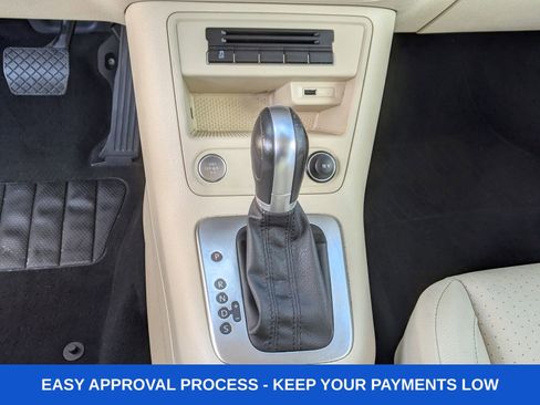 Used 2016 Volkswagen Tiguan S image 25