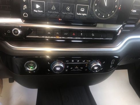 Used 2022 GMC Sierra 1500 SLT image 15