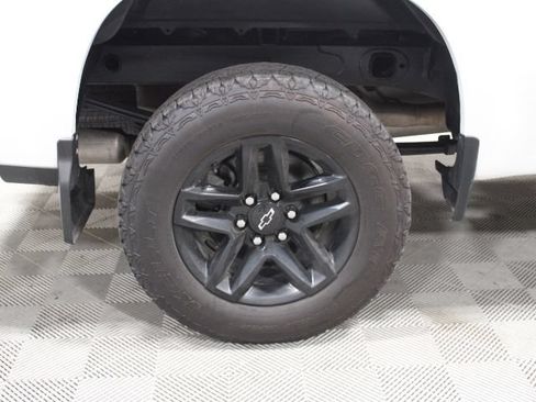Used 2021 Chevrolet Silverado 1500 LT Trail Boss w/ Convenience Package II AWD/4WD image 44