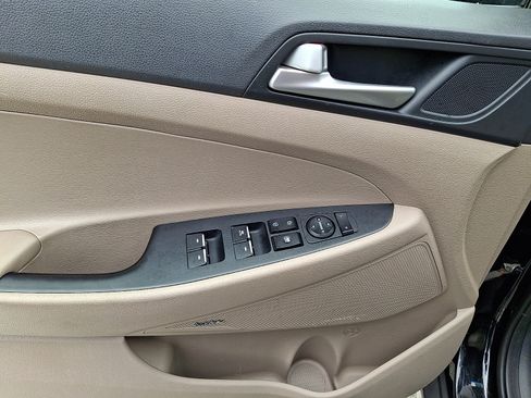 Used 2019 Hyundai Tucson Ultimate w/ Cargo Package FWD image 14