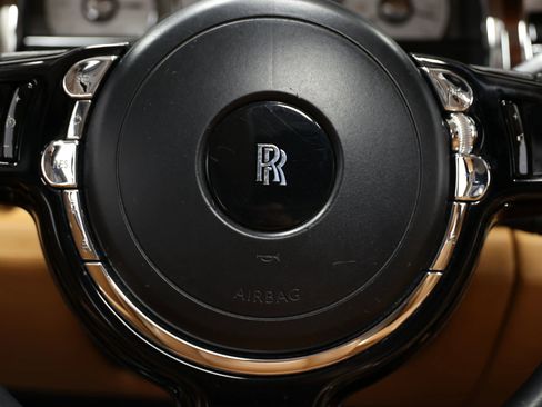 Used 2016 Rolls-Royce Ghost image 20