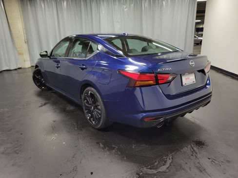 Used 2023 Nissan Altima 2.5 SR FWD image 6