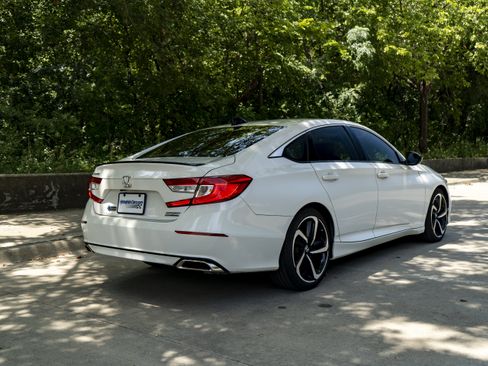 Used 2022 Honda Accord Sport Special Edition image 9