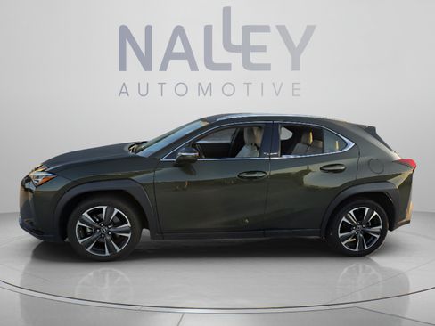 Used 2019 Lexus UX 200 w/ Accessory Package 2 FWD image 2