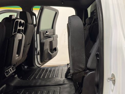 Used 2022 Chevrolet Silverado 2500 LT w/ Convenience Package image 19