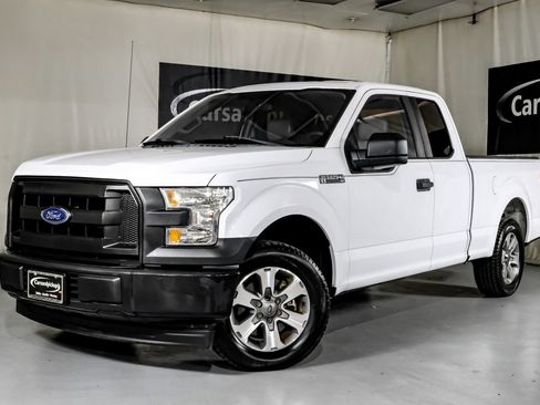 Used 2017 Ford F150 XL w/ Equipment Group 101A Mid RWD image 4