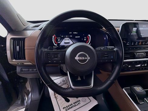 Used 2022 Nissan Pathfinder Platinum w/ Cargo Package image 36