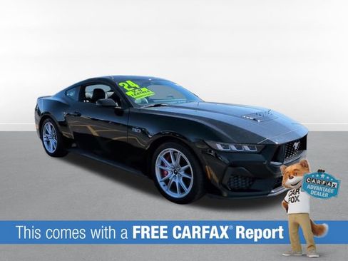 Used 2024 Ford Mustang GT Premium RWD image 2