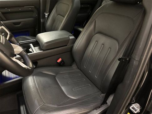 Used 2020 Land Rover Defender 110 First Edition image 5