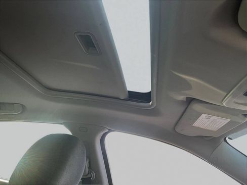 Used 2011 Chevrolet Impala LT FWD image 25