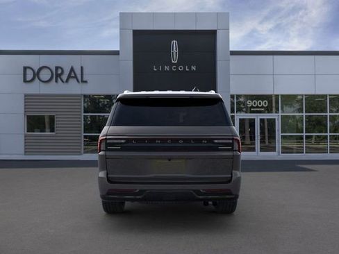 New 2025 Lincoln Navigator Black Label image 5