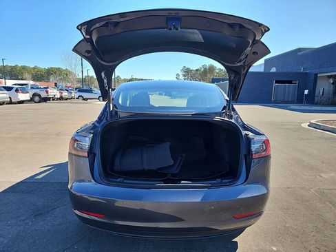 Used 2022 Tesla Model 3 image 16