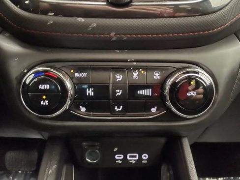 Used 2023 Chevrolet TrailBlazer RS w/ Convenience Package image 5
