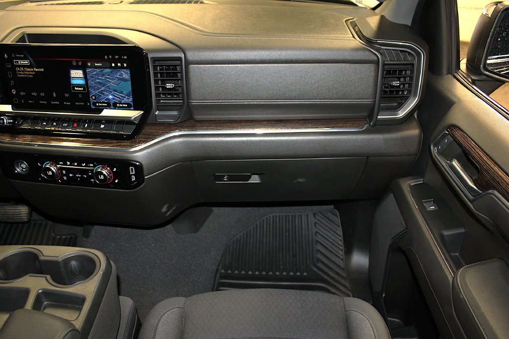 Used 2023 GMC Sierra 1500 SLE AWD/4WD image 31