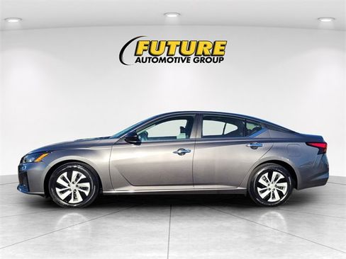 Certified 2025 Nissan Altima 2.5 S image 6