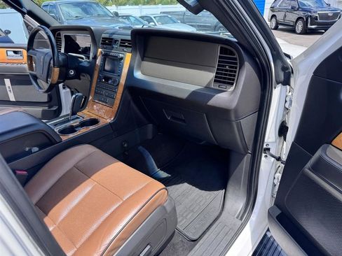 Used 2014 Lincoln Navigator 4WD w/ Equipment Group 101A image 29