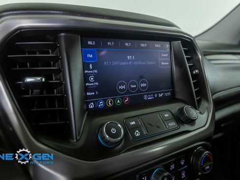 Used 2023 GMC Acadia AT4 w/ Technology Package image 18