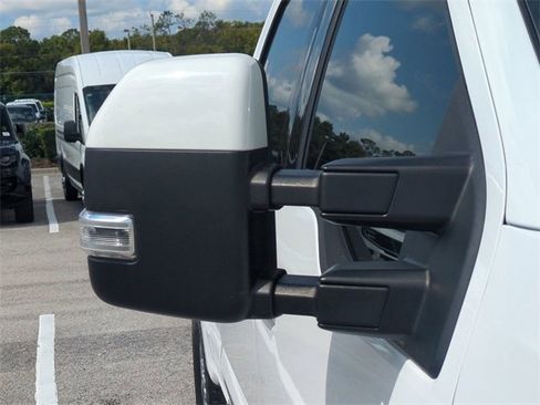 Certified 2021 Ford F250 Lariat w/ FX4 Off-Road Package image 12