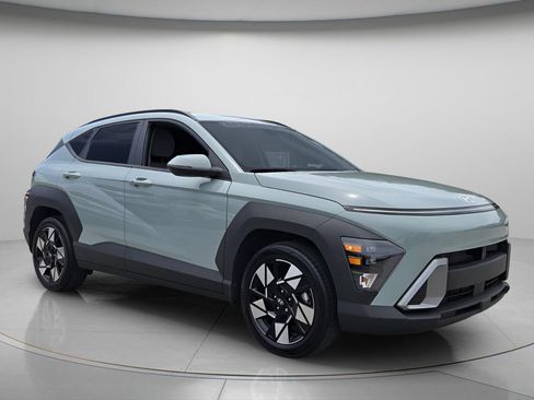 Certified 2024 Hyundai Kona SEL FWD image 9