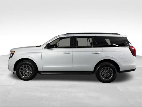 Used 2025 Ford Expedition Active AWD/4WD image 10