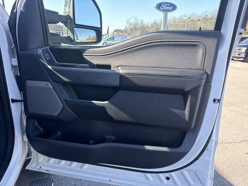 Used 2023 Ford F250 Lariat w/ Lariat Ultimate Package image 21