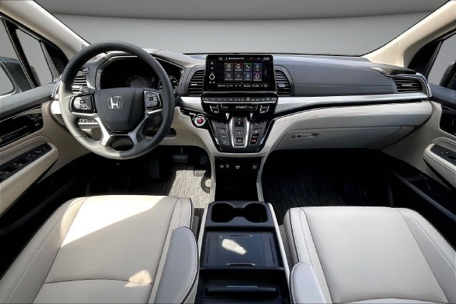 New 2027 Honda Odyssey Touring image 5