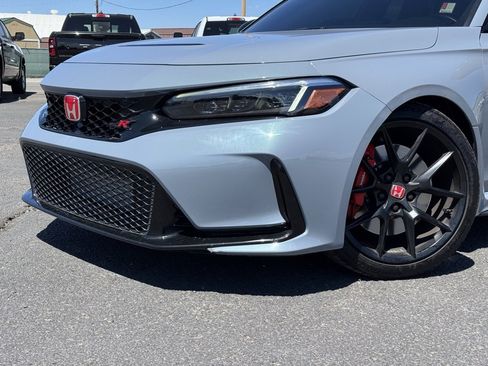 Used 2023 Honda Civic Type R image 25