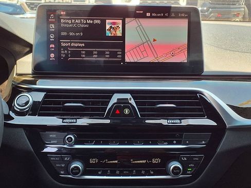 Used 2021 BMW 540i w/ Dynamic Handling Package RWD image 24