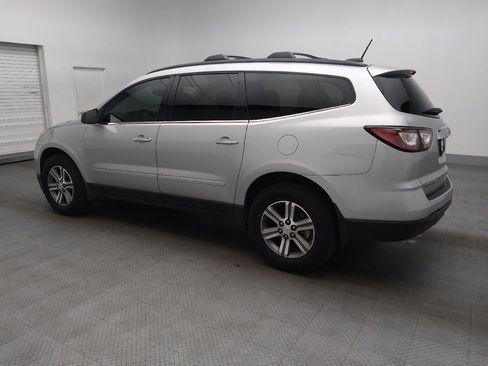 Used 2017 Chevrolet Traverse LT w/ Traveler's Package image 3