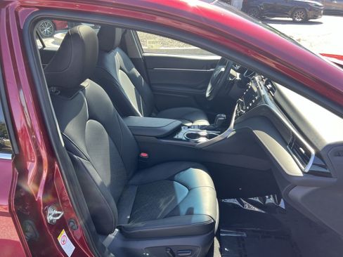 Used 2018 Toyota Camry XSE w/ Four Season Floor Mat Package FWD image 26