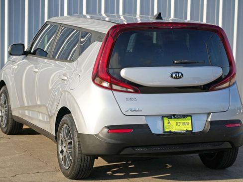 Used 2020 Kia Soul LX image 40
