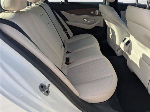 Used 2023 Mercedes-Benz E 350 Sedan image 21