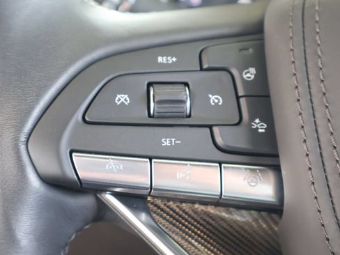Used 2025 Cadillac XT6 Premium Luxury w/ Platinum Package AWD/4WD image 24