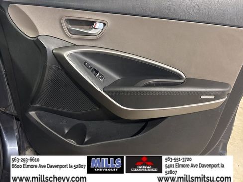 Used 2019 Hyundai Santa Fe XL SE image 18